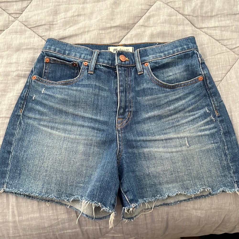 Madewell high rise denim shorts size 27